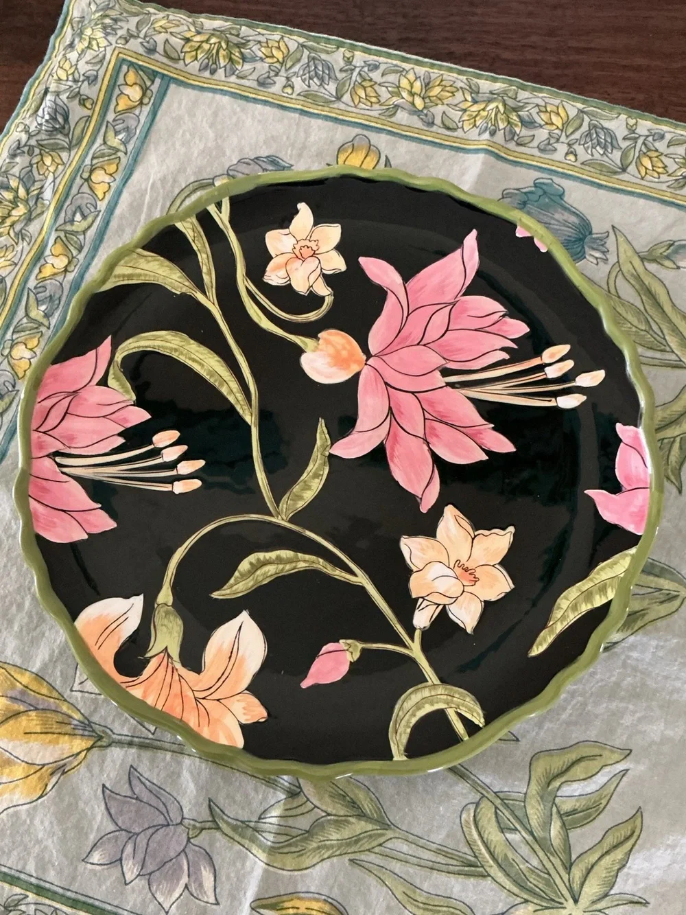 April Cornell Certified International Floral Plates Set of 2